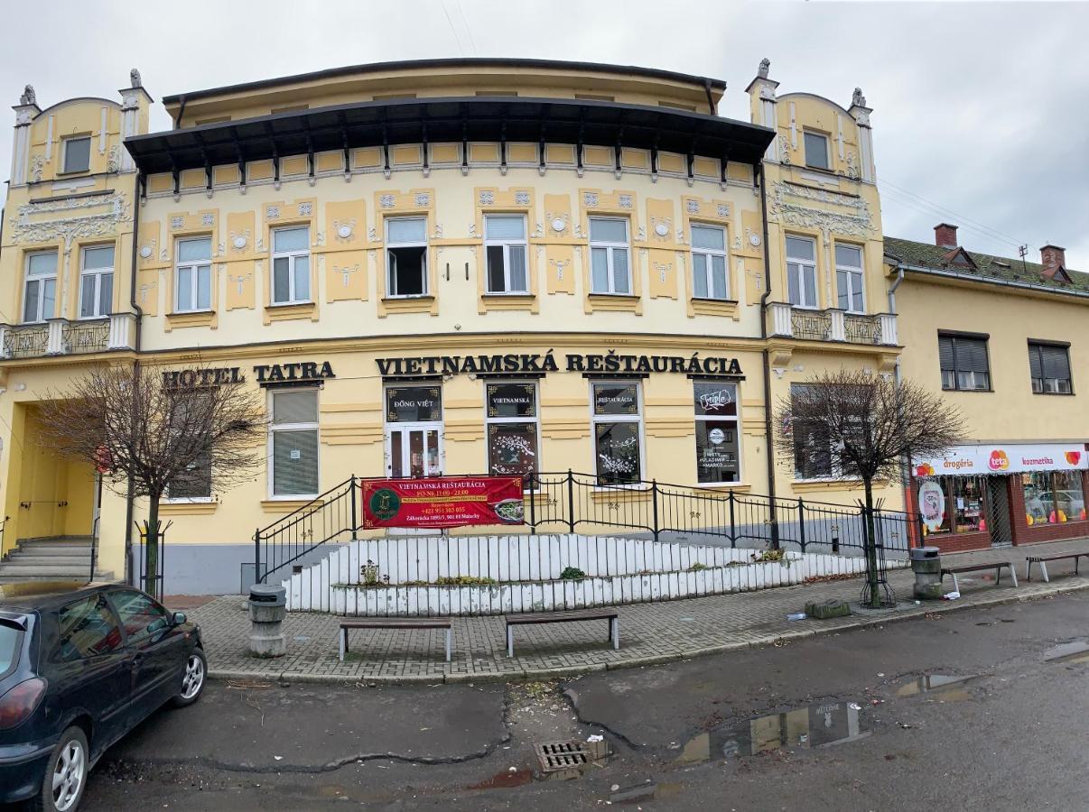 Hotel Tatra Malacky Εξωτερικό φωτογραφία