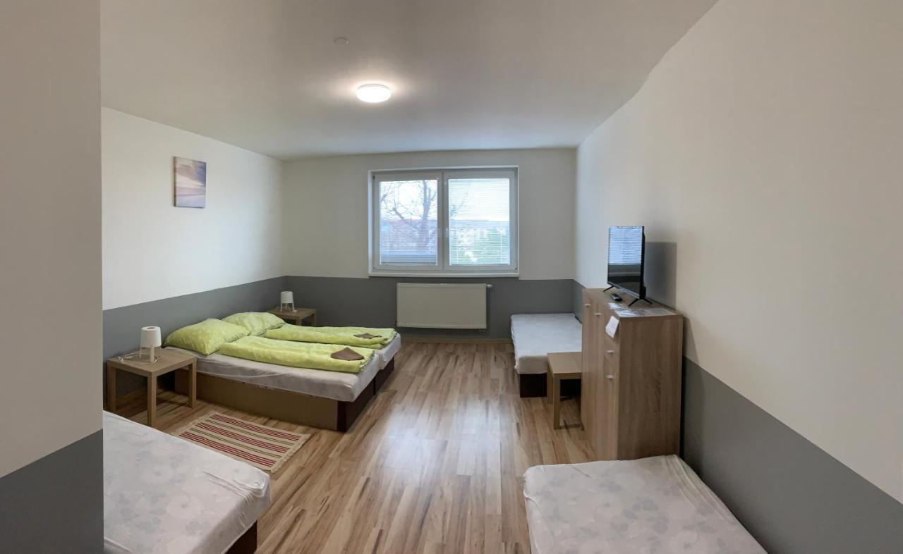 Hotel Tatra Malacky Εξωτερικό φωτογραφία